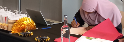 Help Eyni uit schrijnende situatie en stort op https://gofund.me/8e6a8dba Help Eyni uit schrijnende situatie en stort op https://gofund.me/8e6a8dba
